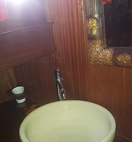 Osman Aga Bateau-hôtel