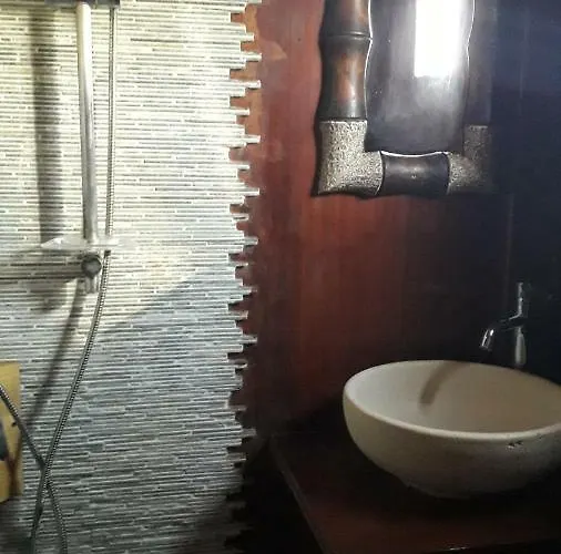 Bateau-hôtel Osman Aga *