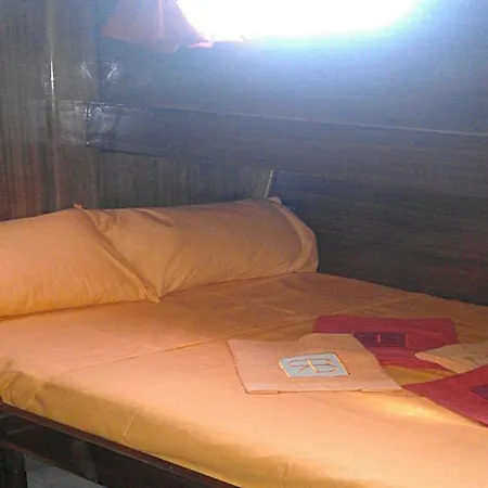 Úszó hotel Osman Aga